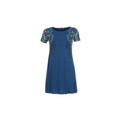 Sukienki krótkie Desigual CORA. Niebieskie sukienki damskie marki Desigual, s, bez wzorów, bez kołnierzyka, z krótkim rękawem, krótkie, mini. Za 247,20 zł.