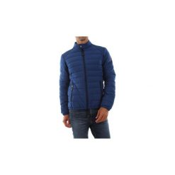 Kurtki pikowane Guess M93L23 WBS90. Niebieskie kurtki męskie Guess, s, z aplikacjami, bez kaptura. Za 571,71 zł.