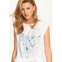 T-SHIRT KRÓTKI RĘKAW DAMSKI. Szare t-shirty damskie marki Top Secret, w ażurowe wzory. Za 39,99 zł.