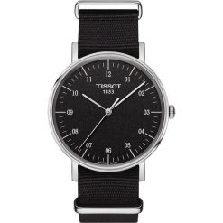 PROMOCJA ZEGAREK TISSOT EVERYTIME GENT T109.410.17.077.00. Czarne zegarki męskie marki TISSOT, ze stali. W wyprzedaży za 836,00 zł.