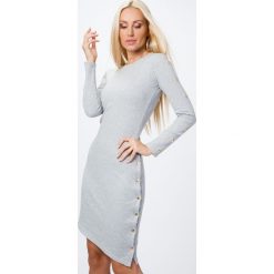 Sukienka ze złotymi detalami jasnoszara 6469. Szare sukienki damskie Fasardi, xl, bez wzorów, bez kołnierzyka, bez rękawów. Za 49,00 zł.