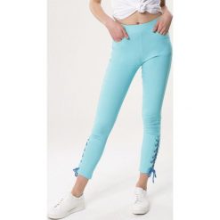 Miętowe Legginsy Attractivity. Zielone legginsy damskie Born2be, s, bez wzorów. Za 39,99 zł.