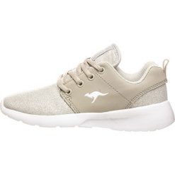 Sneakersy w kolorze beżowo-szarym. Szare trampki dziewczęce KangaROOS, bez wzorów, na sznurówki. W wyprzedaży za 102,95 zł.