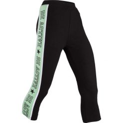 Spodnie sportowe rybaczki bonprix czarno-kremowy miętowy. Czarne spodnie damskie bonprix. Za 49,99 zł.