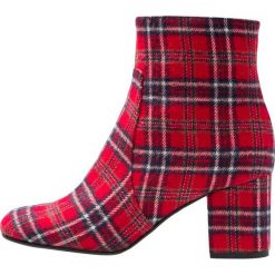 Alberto Zago Botki red. Czerwone botki damskie skórzane Alberto Zago, klasyczne. Za 799,00 zł.