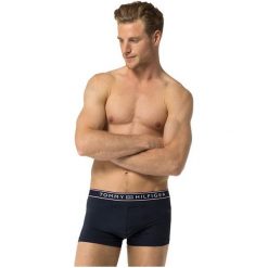Tommy Hilfiger Bokserki Męskie Paski Micro Low Rise Trunk 1U87906052-416 Navy Blazer (Rozmiar S). Niebieskie paski męskie marki TOMMY HILFIGER, w paski. W wyprzedaży za 100,00 zł.