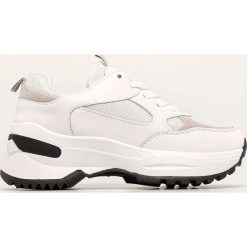 Answear - Buty Jeeini. Białe buty sportowe damskie ANSWEAR, bez wzorów, z gumy, sportowe. W wyprzedaży za 99,90 zł.