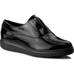 Półbuty GEOX - D Jerrica C D745XC 038CN C9999 Black. Czarne półbuty damskie skórzane Geox, na płaskiej podeszwie. W wyprzedaży za 309,00 zł.