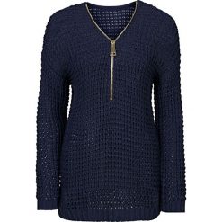 Sweter dzianinowy z zamkiem bonprix niebieski. Niebieskie swetry damskie bonprix, bez wzorów, z dzianiny, bez rękawów, bez kaptura. Za 99,99 zł.