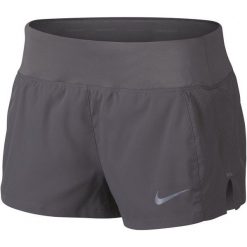 Nike Spodenki Do Biegania Damskie W Nk Eclipse 3in Short, Gunsmoke Xl. Szare spodenki damskie do fitnessu marki Nike, xl, z materiału, sportowe. W wyprzedaży za 135,00 zł.