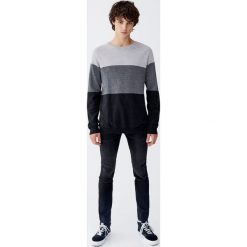 Miękkie jeansy super skinny fit. Czarne jeansy męskie marki Pull&Bear, m, bez wzorów. Za 129,00 zł.