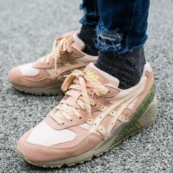 Buty Asics Gel-Sight "Bleached Apricot" (H7N5N-1717). Bez kategorii marki Asics, ze skóry. Za 287,99 zł.