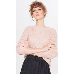 Sweter z połyskującą nicią - Różowy. Różowe swetry damskie Mohito, s, bez wzorów, bez rękawów, bez kaptura. Za 99,99 zł.