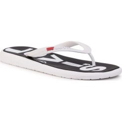 Japonki LEVI'S - 229846-749-159 Regular Black. Białe klapki męskie bez wzorów, z tworzywa sztucznego. W wyprzedaży za 89,00 zł.