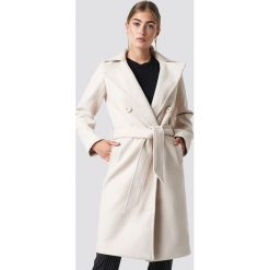 Rut&Circle Długi płaszcz Tove - Beige. Zielone płaszcze damskie marki Rut&Circle, z dzianiny, z okrągłym kołnierzem. Za 364,95 zł.