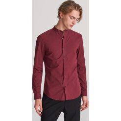 Koszula super slim fit ze stójką - Bordowy. Czerwone koszule męskie Reserved, s, bez wzorów, ze stójką, bez rękawów. Za 89,99 zł.
