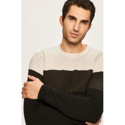 Only & Sons - Sweter. Pomarańczowe swetry męskie Only & Sons, s, bez wzorów, z bawełny, z okrągłym kołnierzem, bez kaptura. W wyprzedaży za 49,90 zł.