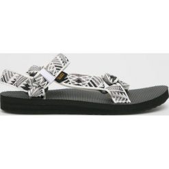 Teva - Sandały Original Universal. Szare klapki damskie Teva, bez wzorów, z materiału, bez obcasa. W wyprzedaży za 159,90 zł.