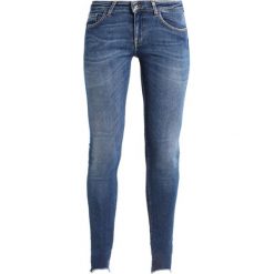 Tiger of Sweden Jeans SLIGHT Jeans Skinny Fit medium blue. Niebieskie jeansy damskie relaxed fit marki Tiger of Sweden Jeans, z bawełny. W wyprzedaży za 503,20 zł.