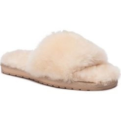 Kapcie EMU AUSTRALIA - Myna 2.0 W12023 Natural. Brązowe klapki damskie EMU Australia, bez wzorów, ze skóry, bez obcasa. W wyprzedaży za 189,00 zł.