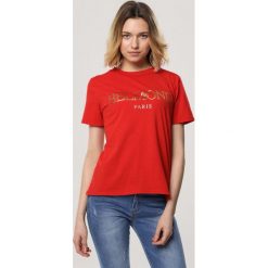 Czerwony T-shirt School of Life. Czerwone bluzki damskie Born2be, s, z nadrukiem, z dzianiny, z okrągłym kołnierzem. Za 49,99 zł.