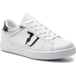 Sneakersy TRUSSARDI JEANS - 79A00387 K299. Białe półbuty damskie Trussardi Jeans, z jeansu. W wyprzedaży za 359,00 zł.