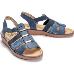 ALOELOE AA244035 granat, sandały damskie. Koturny damskie Aloeloe, bez wzorów, bez obcasa, na koturnie, bez zapięcia. Za 109,90 zł.