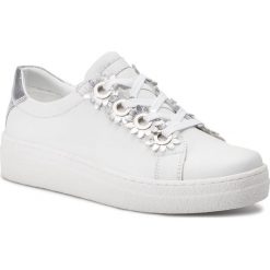 Sneakersy QUAZI - QZ-12-02-000081 102. Białe półbuty damskie QUAZI, ze skóry. W wyprzedaży za 149,00 zł.