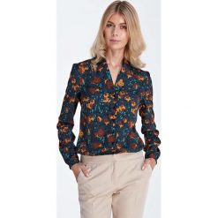 Elegancka Koszulowa Bluzka z Dekoltem w Szpic - Wzór Brąz. Pomarańczowe bluzki damskie marki Molly.pl, s, eleganckie, z klasycznym kołnierzykiem. Za 121,90 zł.