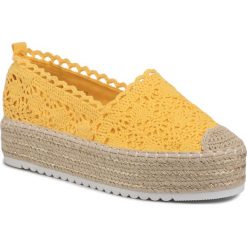 Espadryle DEEZEE - WS569B-17 Yellow. Żółte espadryle damskie DeeZee, bez wzorów, ze skóry ekologicznej, bez obcasa, na obcasie. Za 79,99 zł.