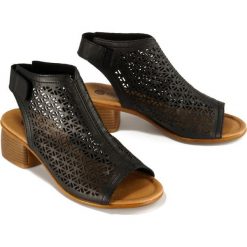 RIEKER REMONTE R8771-01 black, sandały damskie. Czarne sandały damskie Rieker Remonte, bez wzorów, ze skóry, bez obcasa, na obcasie, bez zapięcia. Za 309,90 zł.