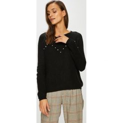 Silvian Heach - Sweter. Białe swetry damskie Silvian Heach, s, bez wzorów, z wełny, klasyczne, bez rękawów, bez kaptura. W wyprzedaży za 179,90 zł.