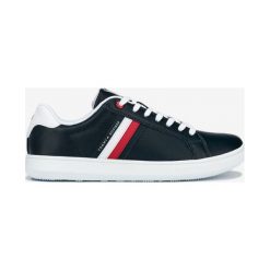 Tommy Hilfiger Tenisówki Niebieski. Niebieskie trampki męskie TOMMY HILFIGER, bez wzorów, ze skóry, bez zapięcia. Za 462,95 zł.