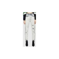 Jeansy boyfriend Diesel D-EISELLE-SP 0890Q. Niebieskie jeansy damskie Diesel. Za 752,14 zł.