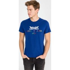 Levi's® Two Horse Graphic® Koszulka Niebieski. Niebieskie podkoszulki męskie s, z nadrukiem, z bawełny, z krótkim rękawem. Za 154,95 zł.