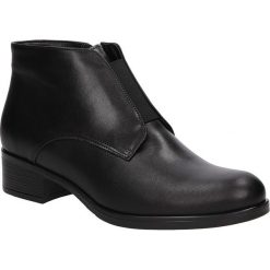 BOTKI CASU 1826. Czarne botki damskie Casu, bez obcasa, bez zapięcia. Za 139,99 zł.