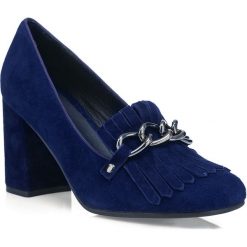 Buty damskie. Niebieskie czółenka damskie Wittchen, bez wzorów, ze skóry, bez obcasa, na obcasie. W wyprzedaży za 199,90 zł.