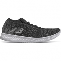 New Balance Fresh Foam Zante Solas - WZANSBB. Pomarańczowe buty sportowe damskie New Balance, bez wzorów, ze skóry, tenisowe. W wyprzedaży za 199,99 zł.