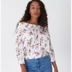 Bluzka off shoulder w kwiaty - Wielobarwny. Bluzki damskie House, s, w kwiaty, bez kołnierzyka, bez rękawów. W wyprzedaży za 29,99 zł.