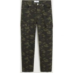 Mango - Jeansy Cargo. Zielone jeansy damskie Mango. Za 139,90 zł.