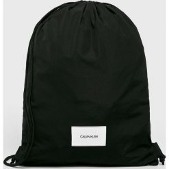 Calvin Klein Jeans - Plecak. Czarne plecaki damskie Calvin Klein Jeans, bez wzorów, z poliesteru. W wyprzedaży za 139,90 zł.