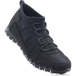 Wysokie sneakersy bonprix czarny. Czarne buty sportowe damskie bonprix, z materiału. Za 89,99 zł.