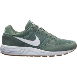 Nike Buty Nightgazer Clay Green White-Gum Light Brown 45. Brązowe buty sportowe męskie marki Nike. Za 329,00 zł.
