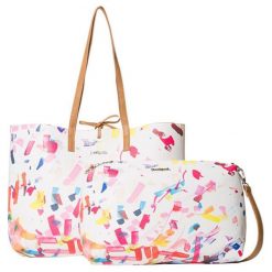 Desigual Torebka Bols Confetti Sea ttle Blanco 19SAXP49 1000. Niebieskie torebki klasyczne damskie Desigual, bez wzorów, bez dodatków. W wyprzedaży za 221,00 zł.