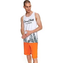 T-shirt luźny bez rękawów. Białe t-shirty męskie Top Secret, na zimę, xxl, z napisami, z bawełny, z kontrastowym kołnierzykiem. W wyprzedaży za 19,99 zł.