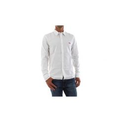 Koszule z długim rękawem Levis 74389 0000 LS BATTERY SHIRT. Białe koszule męskie Levi's®, s, bez wzorów, bez kołnierzyka, z długim rękawem. Za 245,55 zł.