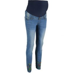 Dżinsy ciążowe z haftem, dł. do kostki bonprix niebieski "stone”. Niebieskie jeansy damskie bonprix, z jeansu. Za 149,99 zł.