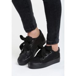 Czarne Creepersy All I Want. Czarne półbuty damskie Born2be, na sznurówki. Za 69,99 zł.
