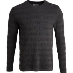 Swetry klasyczne męskie: Kronstadt KELD Sweter charcoal melange/orange