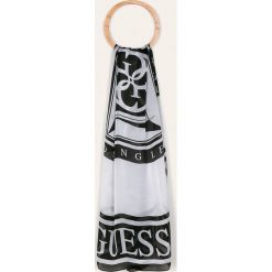 Guess Jeans - Chusta. Czarne szaliki damskie Guess Jeans, z aplikacjami, z poliesteru. Za 169,90 zł.